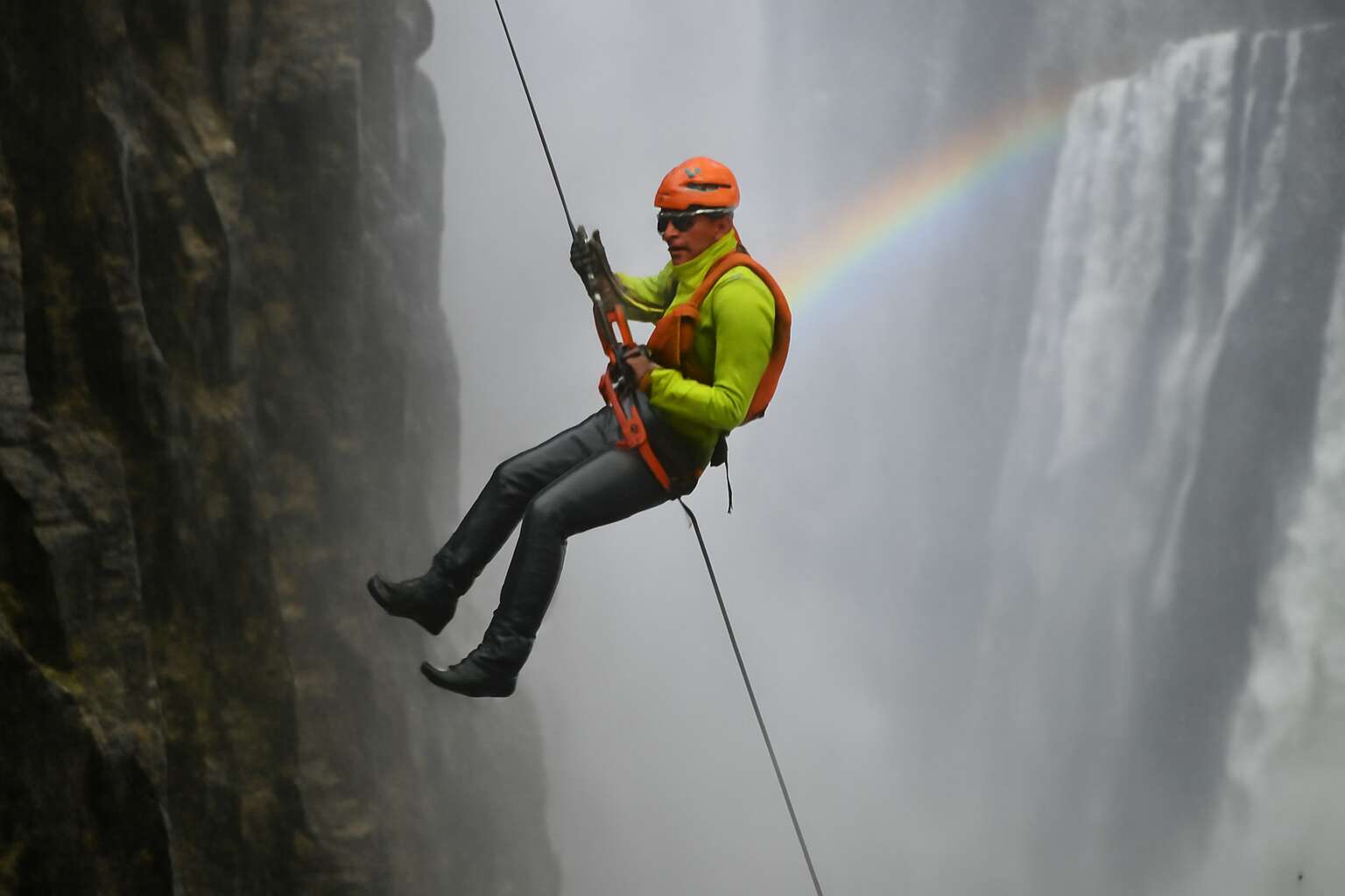 abseiling victoria falls